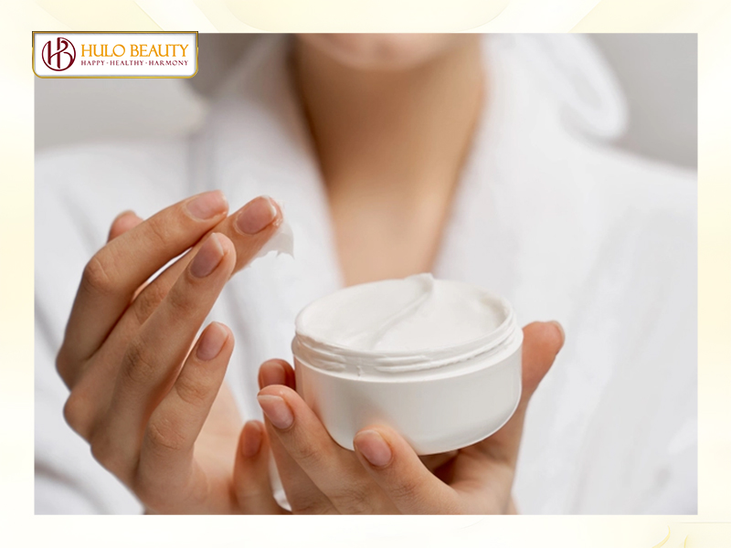 Dưỡng ẩm giảm thiểu và ngăn ngừa tình trạng mất nước qua da