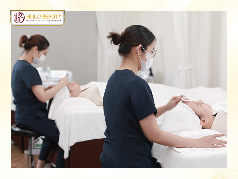 Chăm sóc da mặt cho tuổi 20 tại HULO BEAUTY
