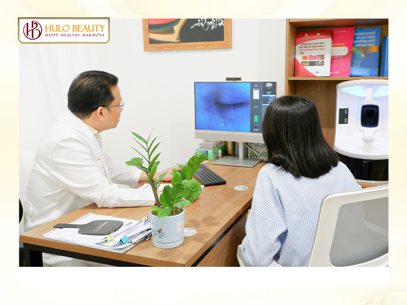 Điều trị mụn chuẩn y khoa tại phòng khám HULO BEAUTY